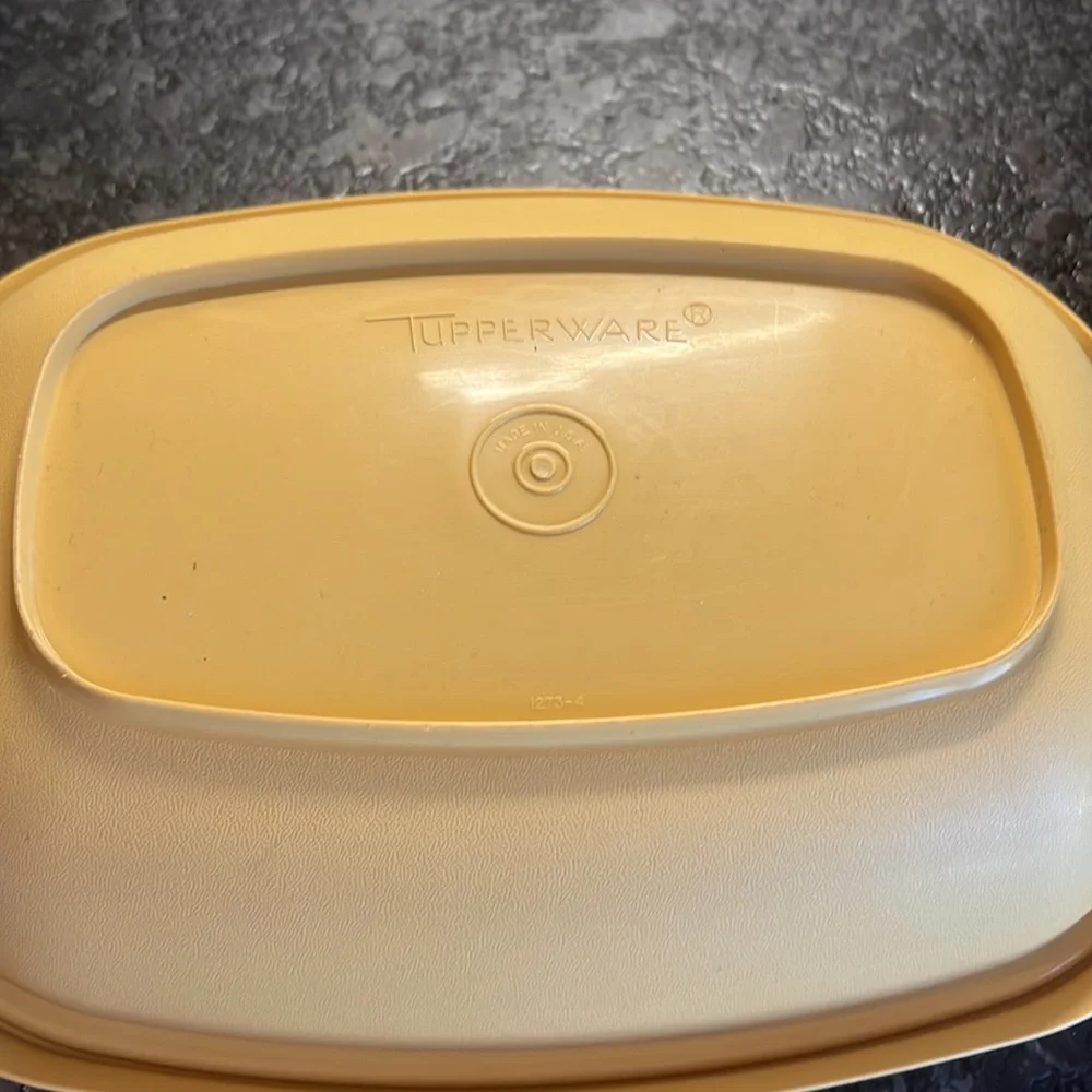 Vintage retro gold and white Tupperware microwave steamer basket with lid